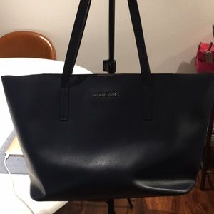 MK leather tote XL size